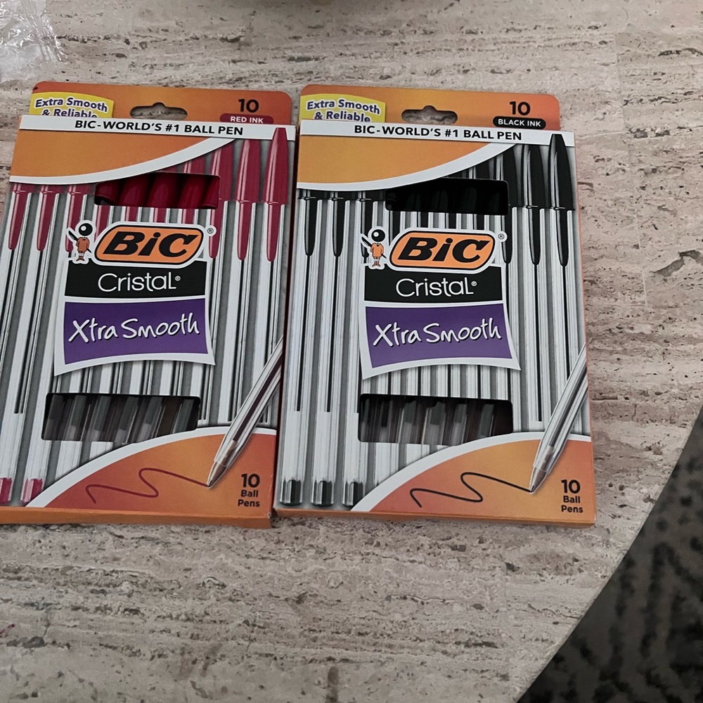 Cristal Xtra Smooth Ball Pens - Red and Black